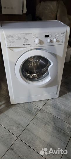 Стиральная машина indesit