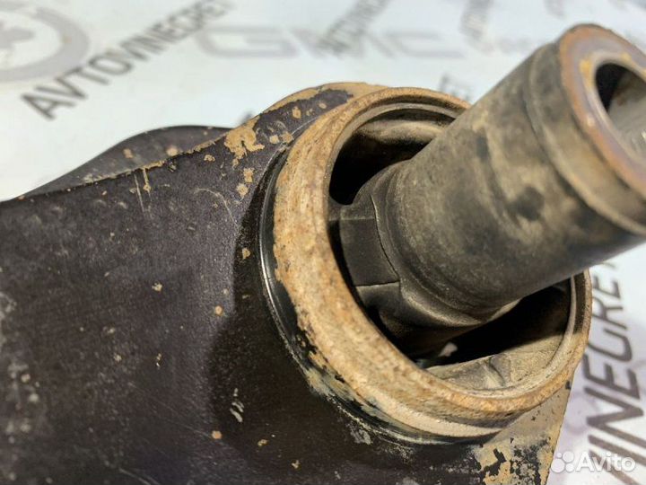 Кронштейн редуктора Renault Duster 1 F4R 2.0