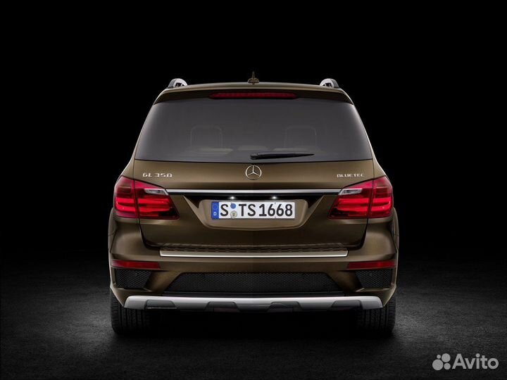 Заглушка заднего бампера Mercedes GL x166 AMG паке