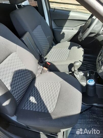 Подлокотник LADA Granta откидной