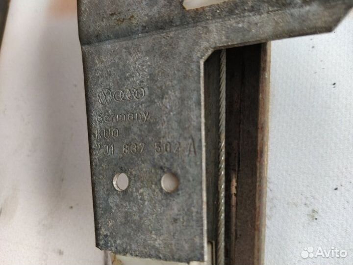 Стеклоподъемник передний правый Volkswagen