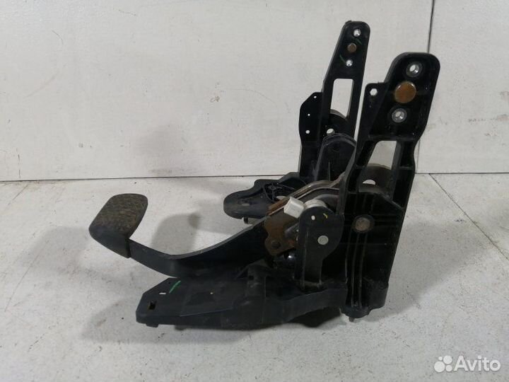 Педальный узел Opel Astra J P10 A16XER 2012