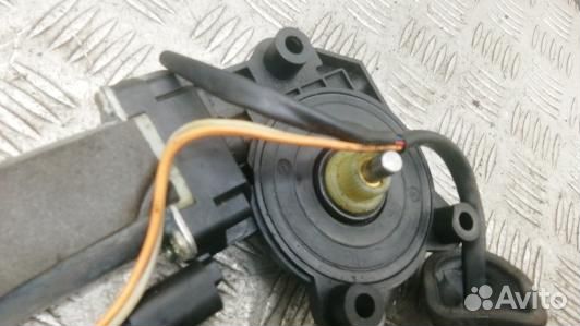 Моторчик стеклоподъемника переднего правого land r