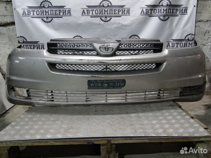 Бампер передний Toyota Sienna 2 2005 3.3