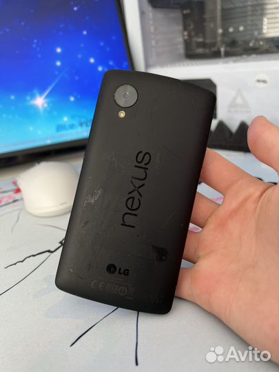 LG Nexus 5 D821, 2/16 ГБ