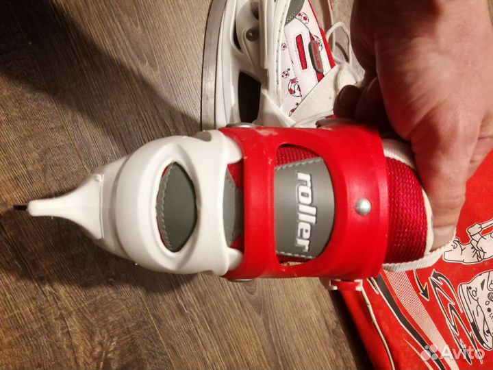 Коньки хоккейные