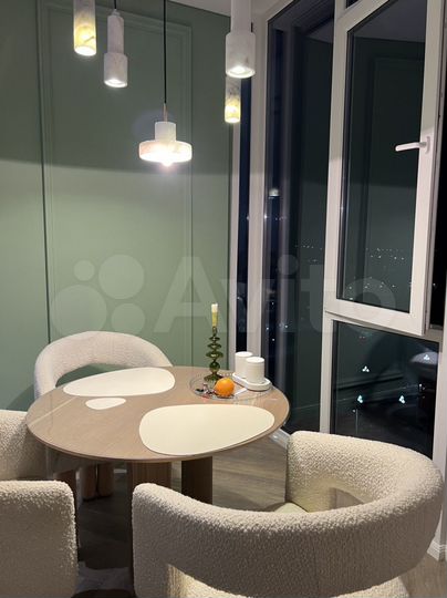 2-к. квартира, 65 м², 10/10 эт.