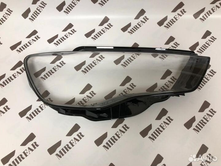 Правое стекло фары Audi A3 8V 2012-2016