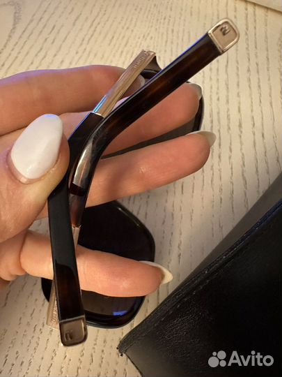 Солнцезащитные очки dsquared