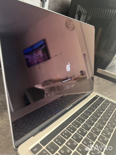 Apple MacBook Pro 13 2020 m1 8gb 256