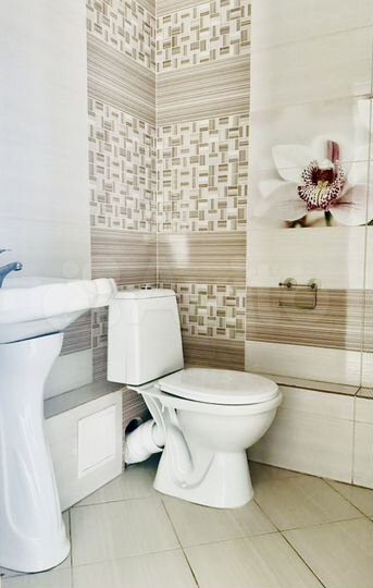 4-к. квартира, 84 м², 10/10 эт.