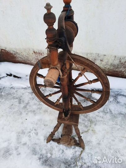 Прялка деревянная старинная