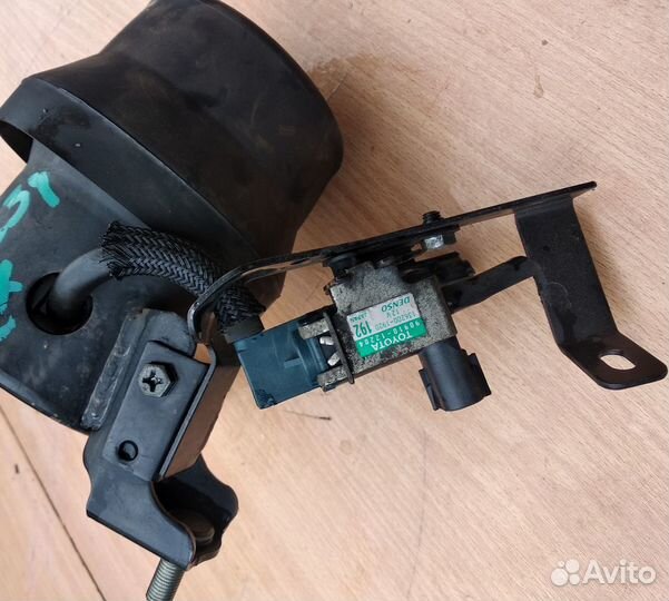 Клапан вакуумный передней подушки Toyota Camry V40