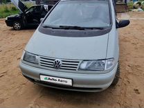 Volkswagen Sharan 2.8 MT, 1996, 400 000 км, с пробегом, цена 300 000 руб.