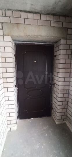 4-к. квартира, 140 м², 1/10 эт.