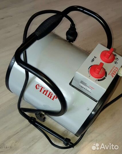 Тепловая пушка электрическая Ставр птэ-3000/2К