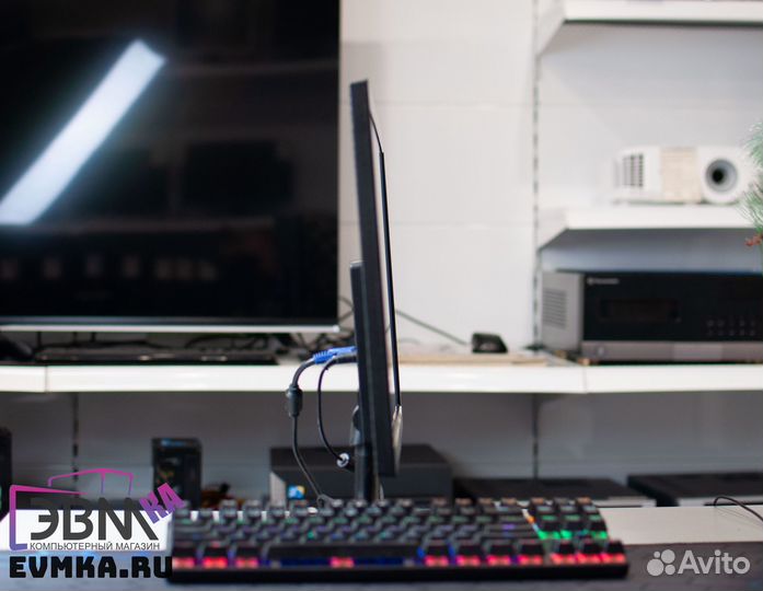 Монитор 22 дюйма LED