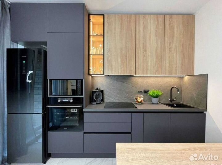 Кухонный гарнитур в стиле хай тек