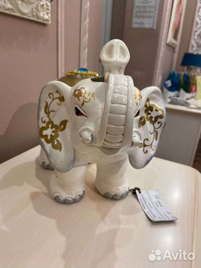 Фигурка слон