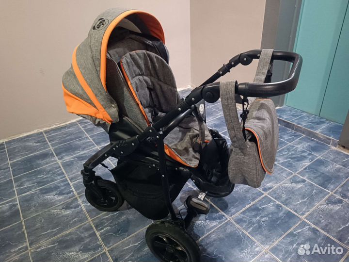 Коляска с реверсивным блоком Panda Prampol