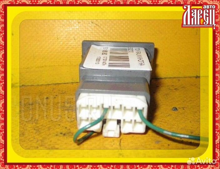 Кнопка Toyota Raum