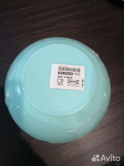 8 тарелок, 4 глубокие, 4 плоские, икея