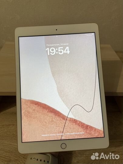 iPad 7 2019 года 32gb с Apple pencil