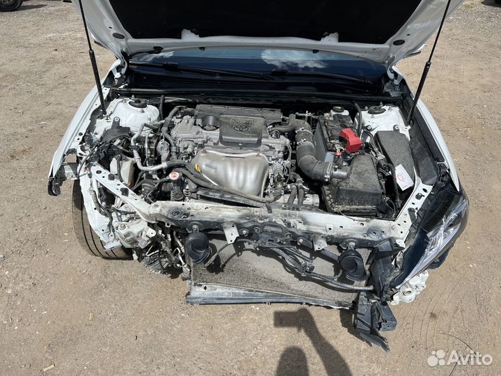 Toyota Camry 2.5 AT, 2019, битый, 82 000 км