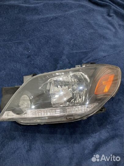 Фара mitsubishi outlander 1