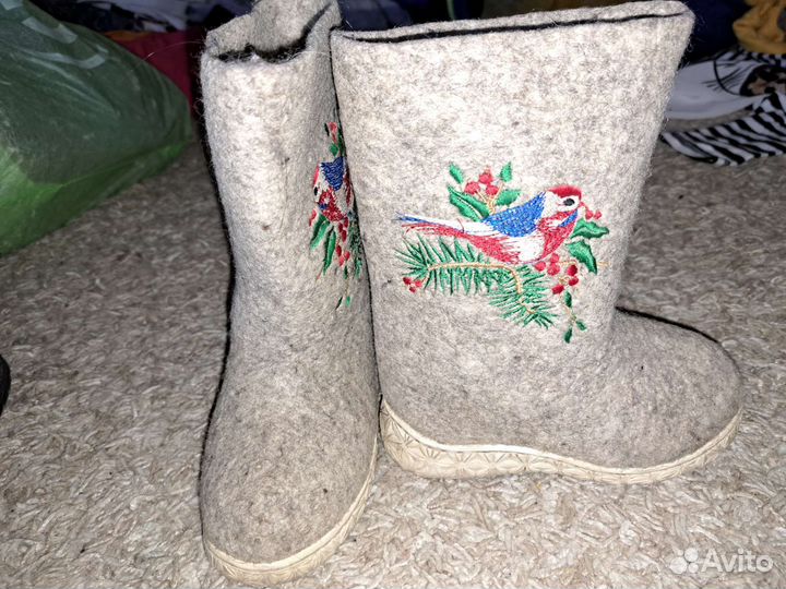 Детские вещи и обувь