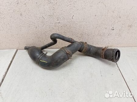 Патрубок системы охлаждения