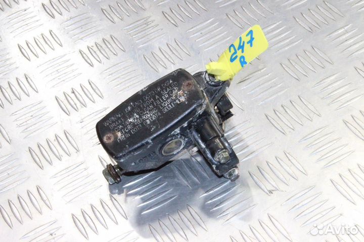 Машинка тормозная передняя Suzuki Bandit 400