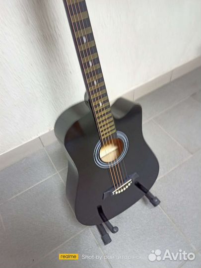 Гитара акустическая