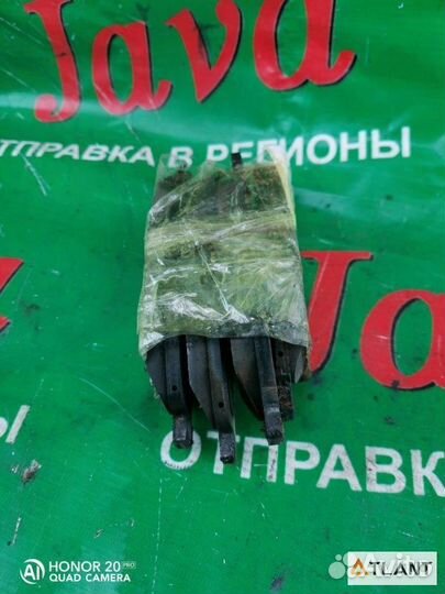 Колодки тормозные передний nissan bluebird sylphy