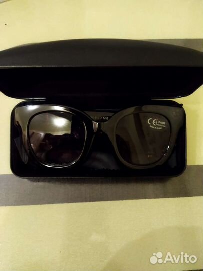 Солнцезащитные очки женские брендовые