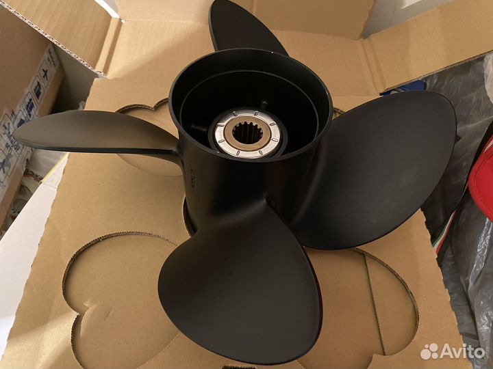 Винт гребной Solas 4x140x21