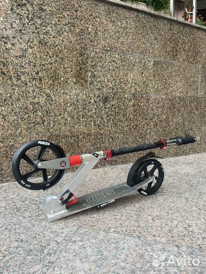 Самокат roces 200 почти новый