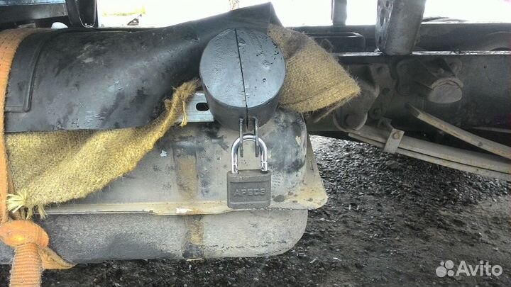 На газель замок