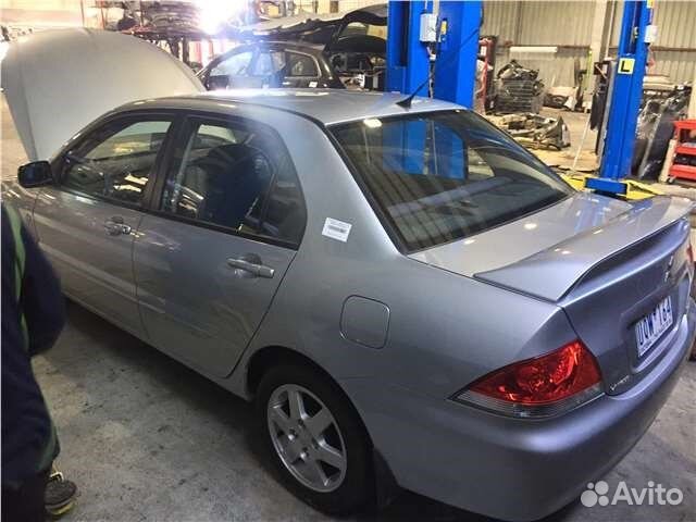 Разбор на запчасти Mitsubishi Lancer 9 2003-2006