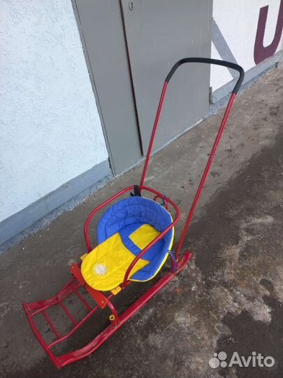 Санки сидячие красные