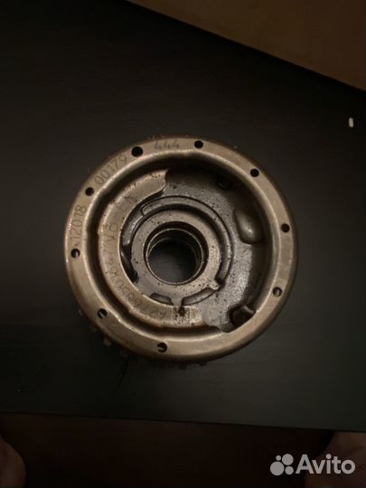 Муфта фазовращатель Mercedes правый впуск m276