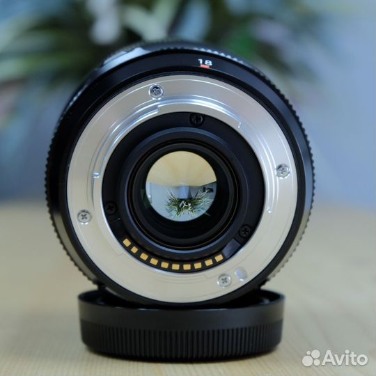 Объектив Fujifilm XF 18mm F1.4 R LM WR
