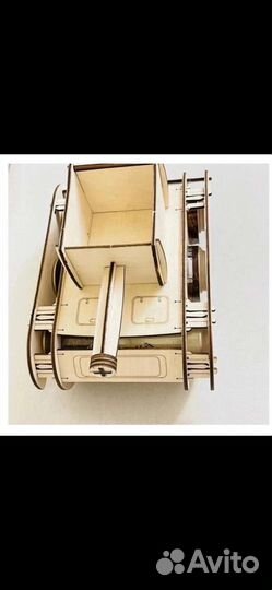 Подарок на 23 февраля танк