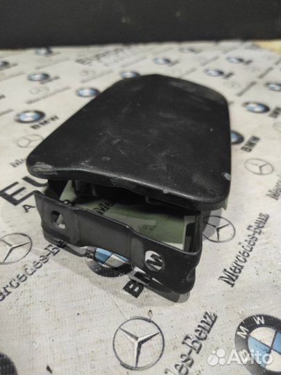 Лючок бензобака Mercedes-Benz E Class W124