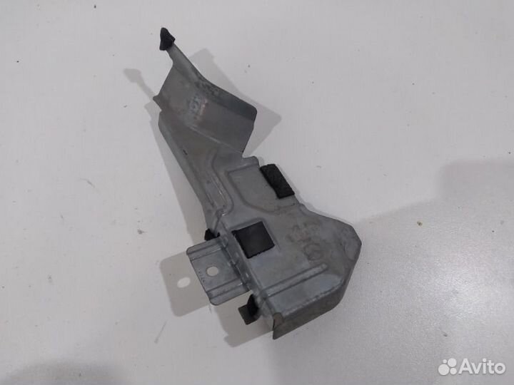 Кронштейн ручки двери передний левый Mazda 3 BL