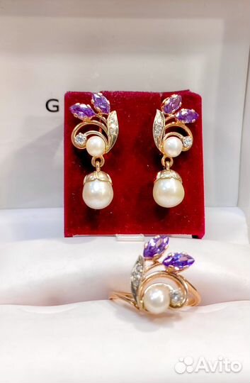 Золотые серьги и кольцо