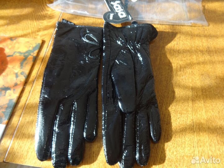 Перчатки утепленные кожа лак