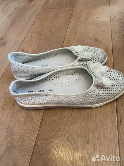 Детские кроссовки