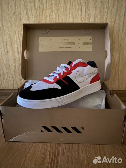 Кроссовки nike