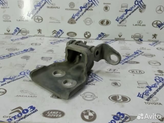 Петля двери передней правой нижняя Ford Fusion 200